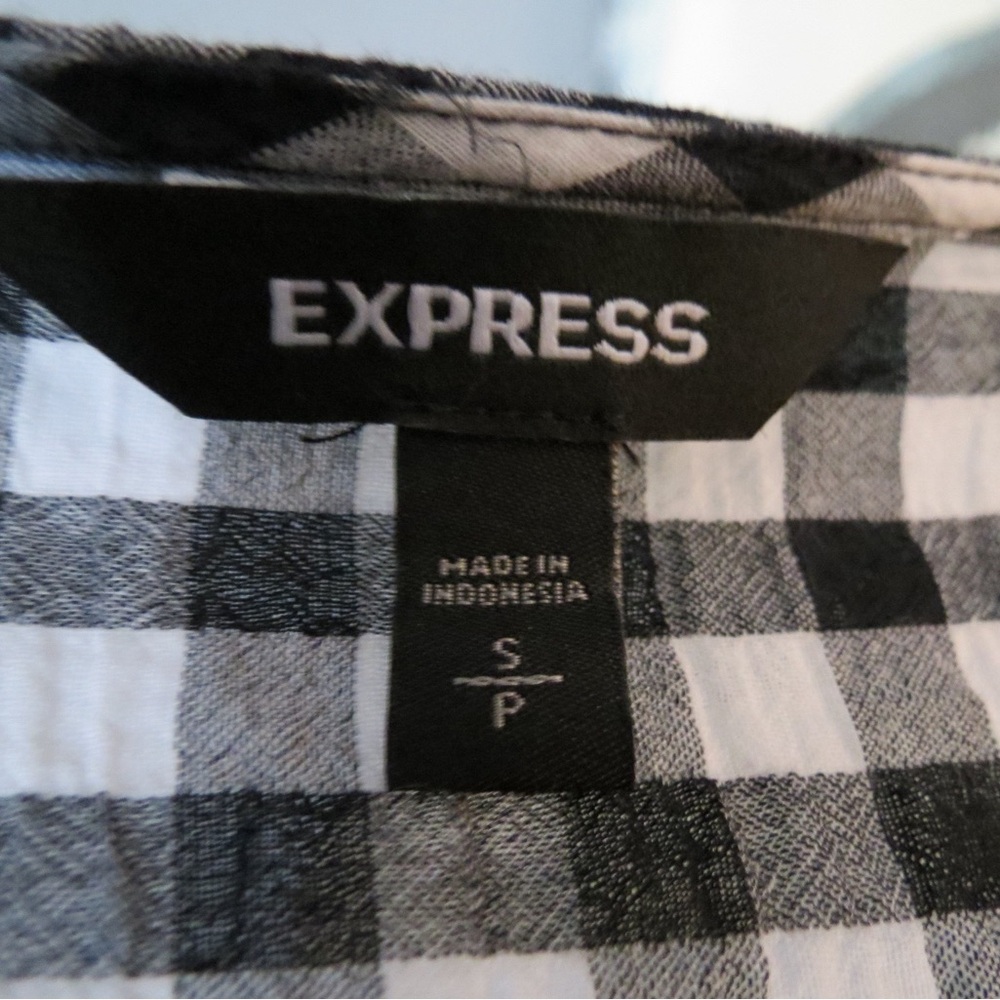Express Cold Shoulder Gingham Ruffle Blouse - Picture 5 of 5